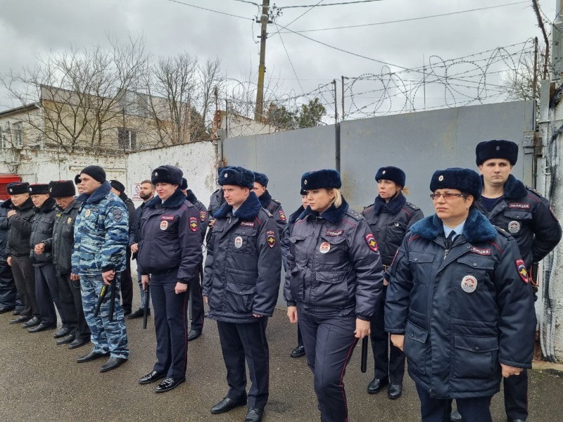 Полиция охраняет храмы на Рождество