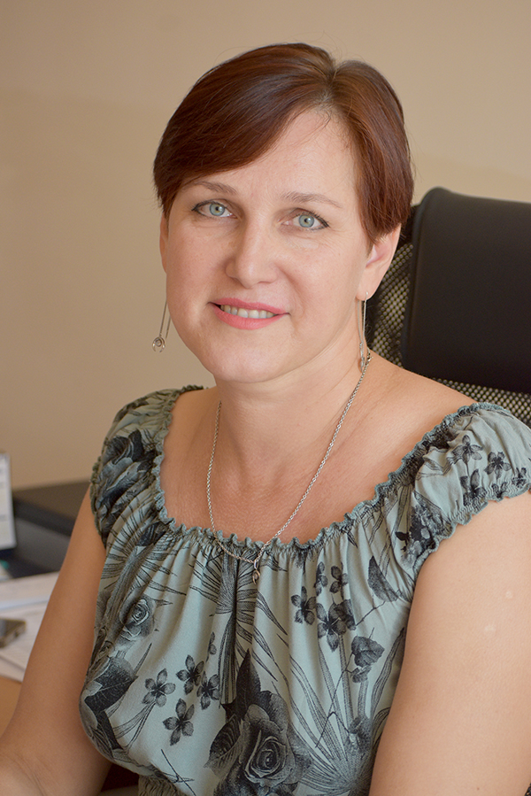 2_elena_vladimirovna_shishkina_sekretar